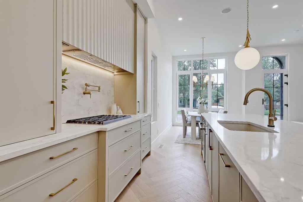 MLS® A2262144 - 2322 54 Avenue SW in North Glenmore Park Calgary, Residential