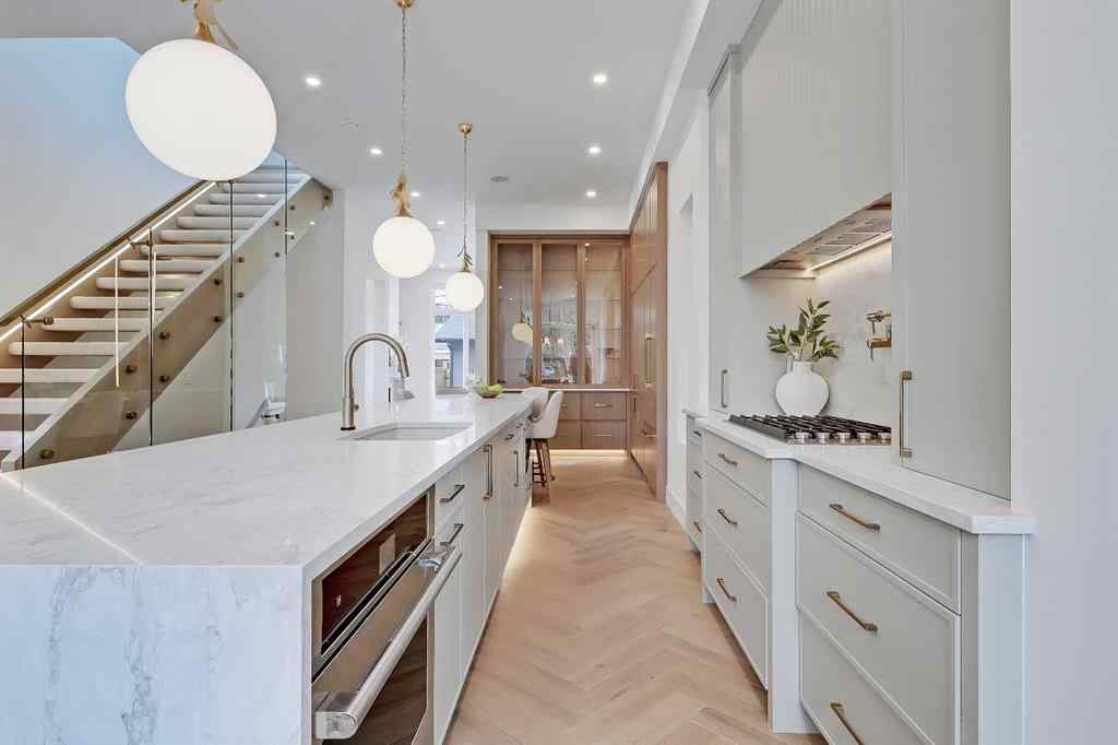 MLS® A2262144 - 2322 54 Avenue SW in North Glenmore Park Calgary, Residential