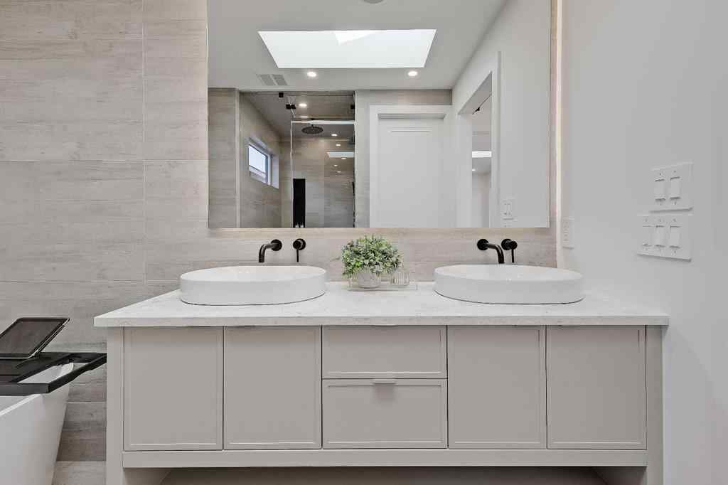 MLS® A2262144 - 2322 54 Avenue SW in North Glenmore Park Calgary, Residential