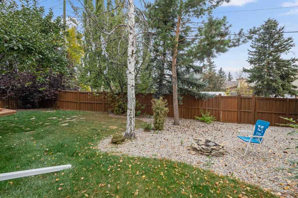 MLS® A2262153 - 129 Sundown Place SE in Sundance Calgary, Residential