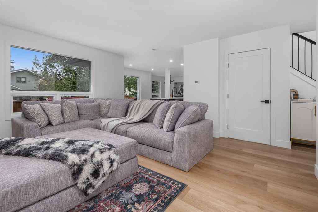 MLS® A2262153 - 129 Sundown Place SE in Sundance Calgary, Residential