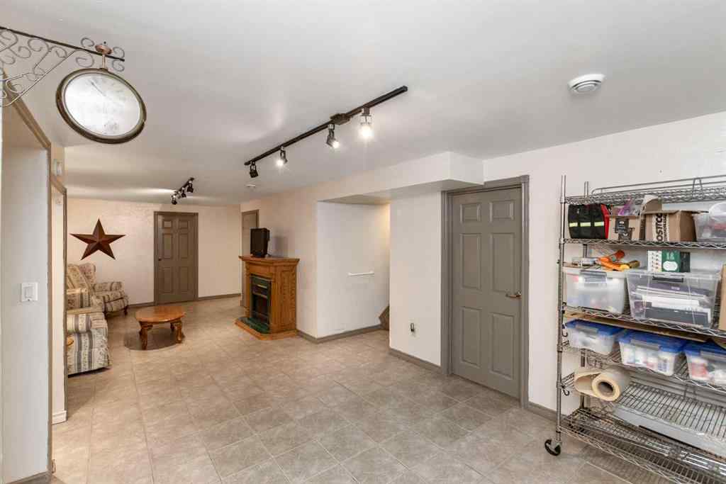 MLS® A2262154 - 5015 35 Street  in Southeast Innisfail Innisfail, Residential