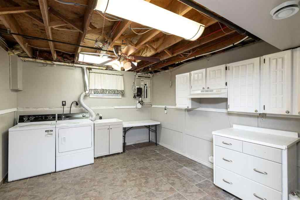 MLS® A2262154 - 5015 35 Street  in Southeast Innisfail Innisfail, Residential