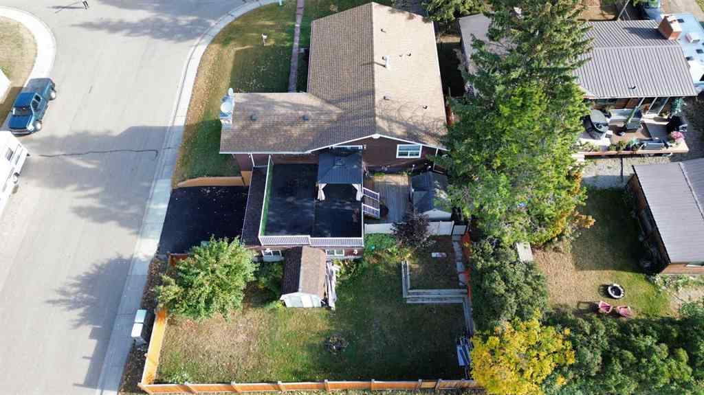 MLS® A2262154 - 5015 35 Street  in Southeast Innisfail Innisfail, Residential