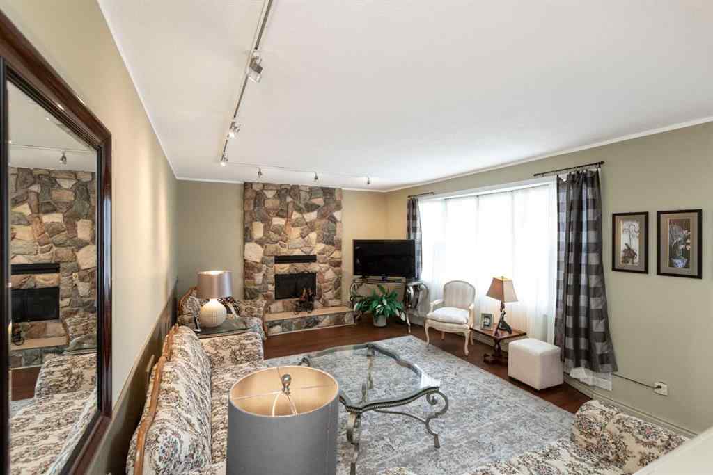 MLS® A2262154 - 5015 35 Street  in Southeast Innisfail Innisfail, Residential