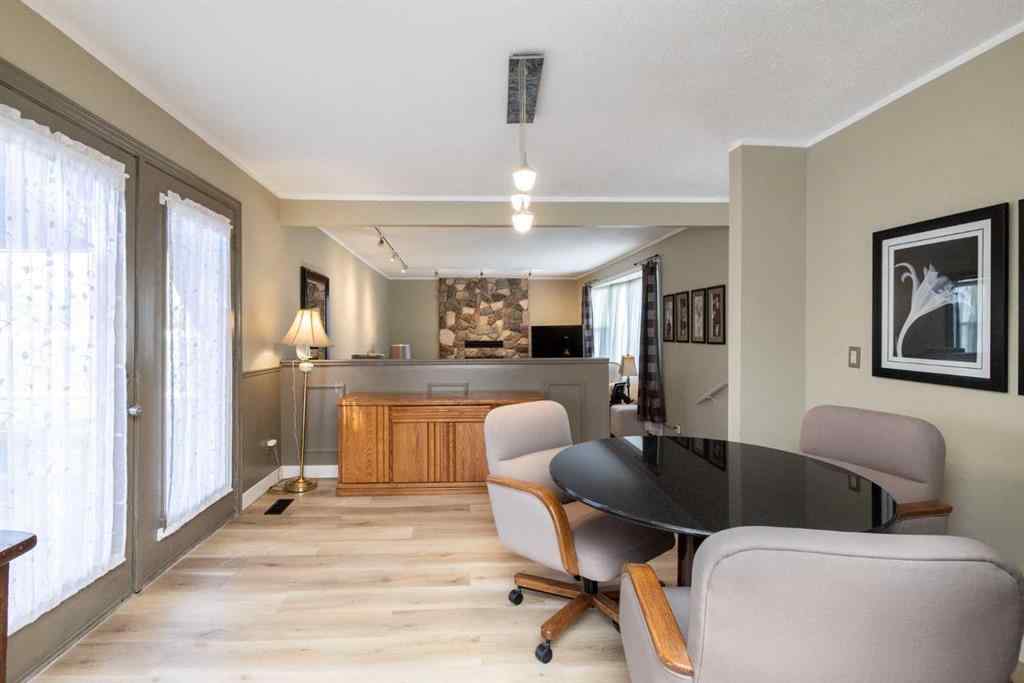 MLS® A2262154 - 5015 35 Street  in Southeast Innisfail Innisfail, Residential