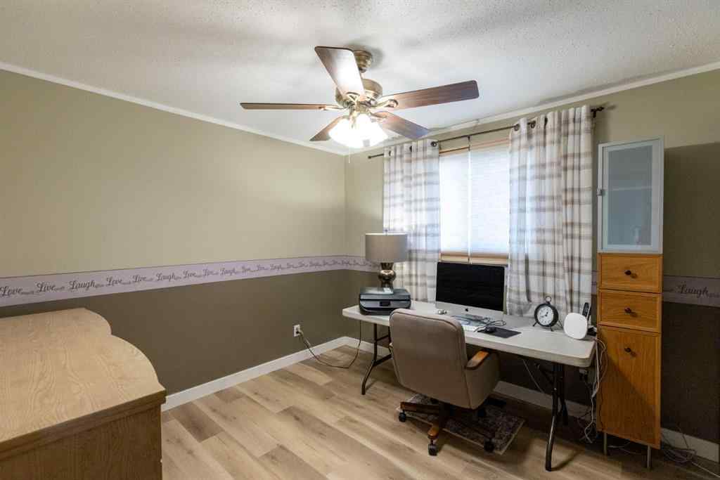 MLS® A2262154 - 5015 35 Street  in Southeast Innisfail Innisfail, Residential