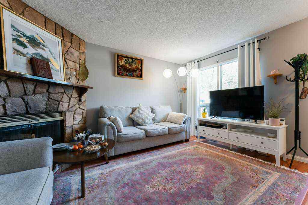 MLS® A2262155 - 14 Macewan Park Road NW in MacEwan Glen Calgary, Residential