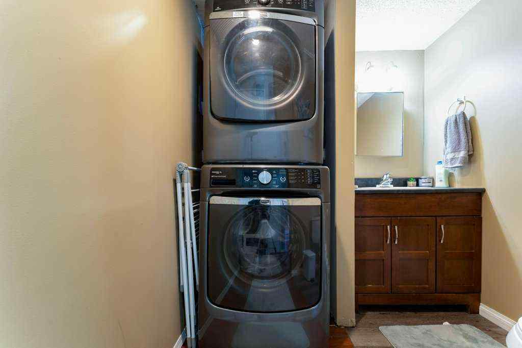 MLS® A2262155 - 14 Macewan Park Road NW in MacEwan Glen Calgary, Residential