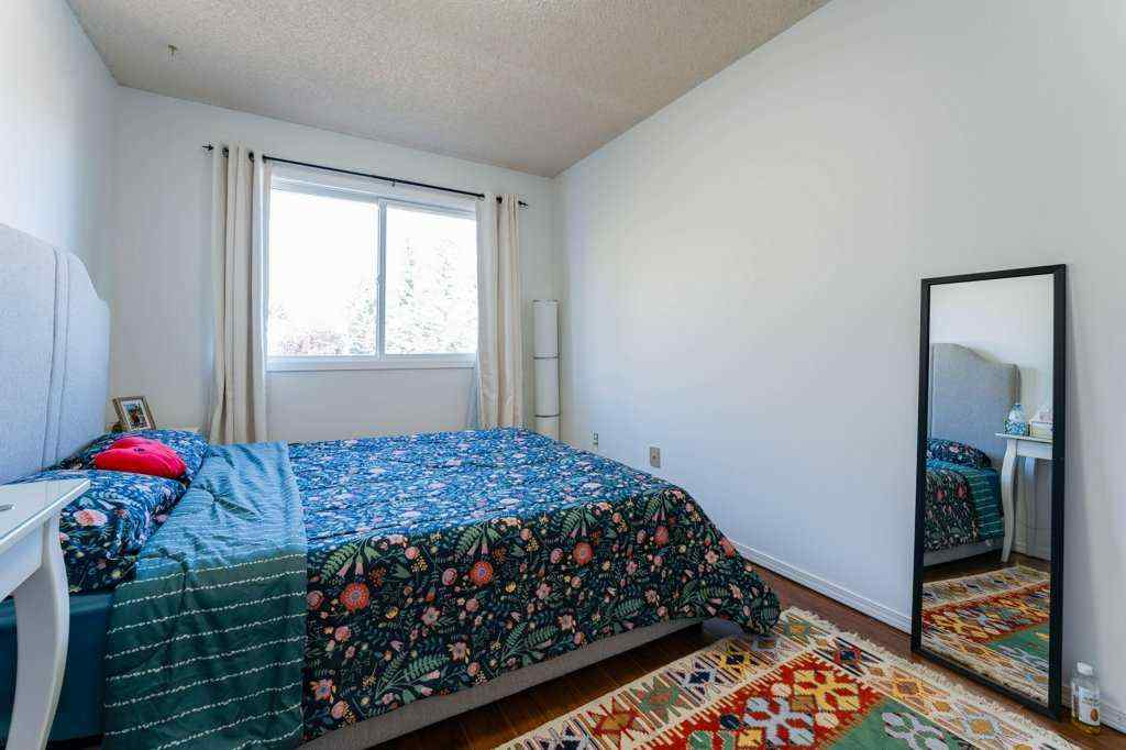 MLS® A2262155 - 14 Macewan Park Road NW in MacEwan Glen Calgary, Residential