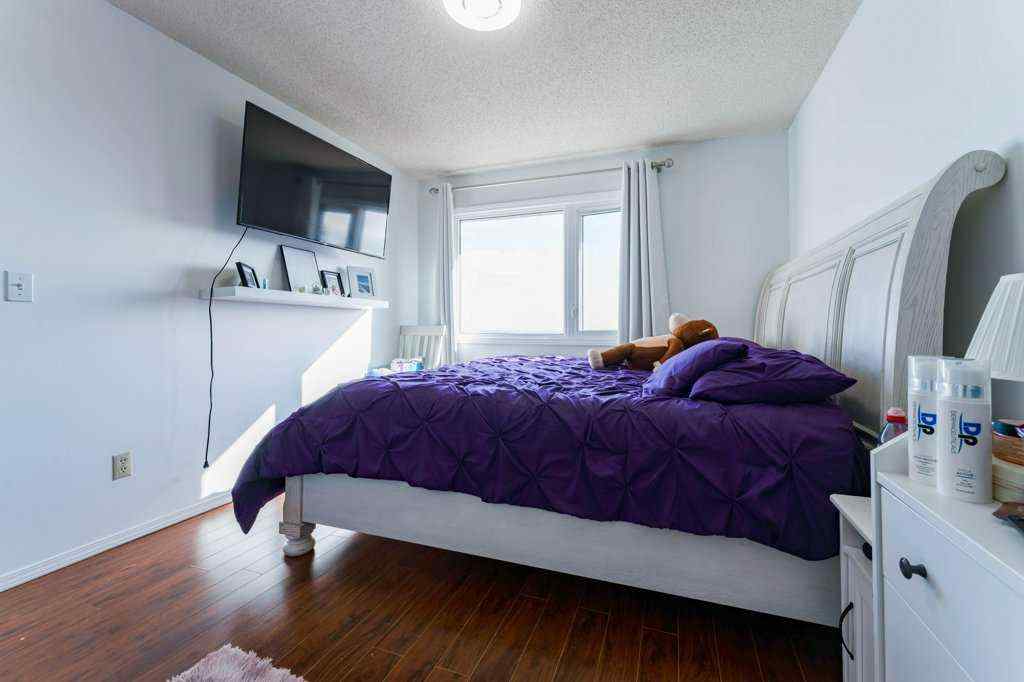 MLS® A2262155 - 14 Macewan Park Road NW in MacEwan Glen Calgary, Residential