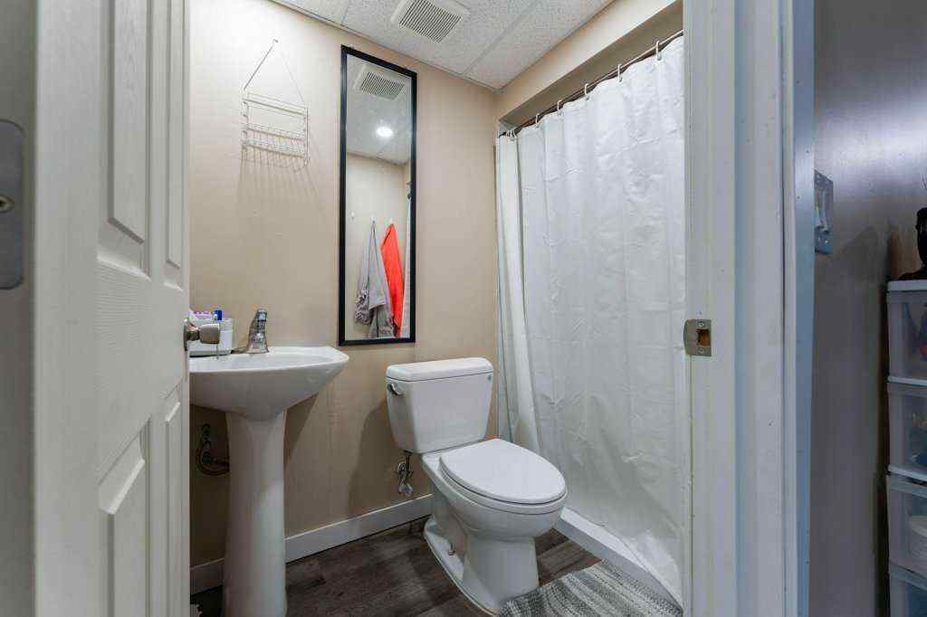 MLS® A2262155 - 14 Macewan Park Road NW in MacEwan Glen Calgary, Residential