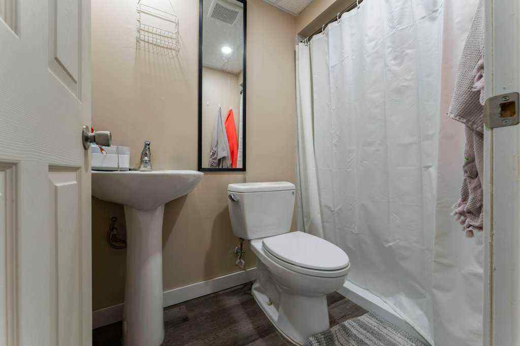 MLS® A2262155 - 14 Macewan Park Road NW in MacEwan Glen Calgary, Residential