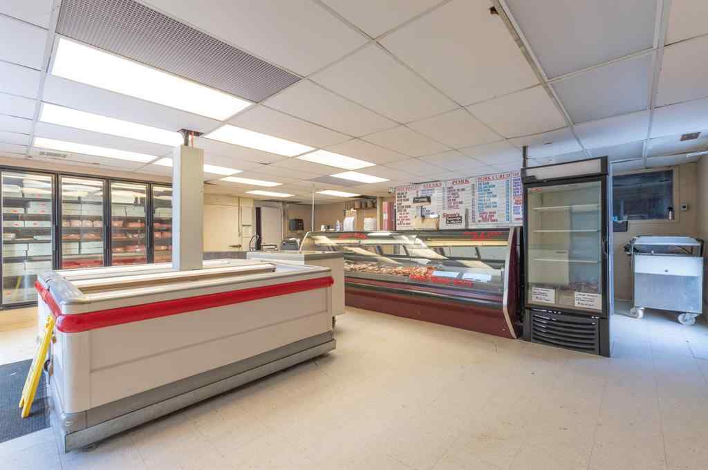 MLS® A2262156 - 4703 42 Street  in East Industrial Park Stettler, Commercial