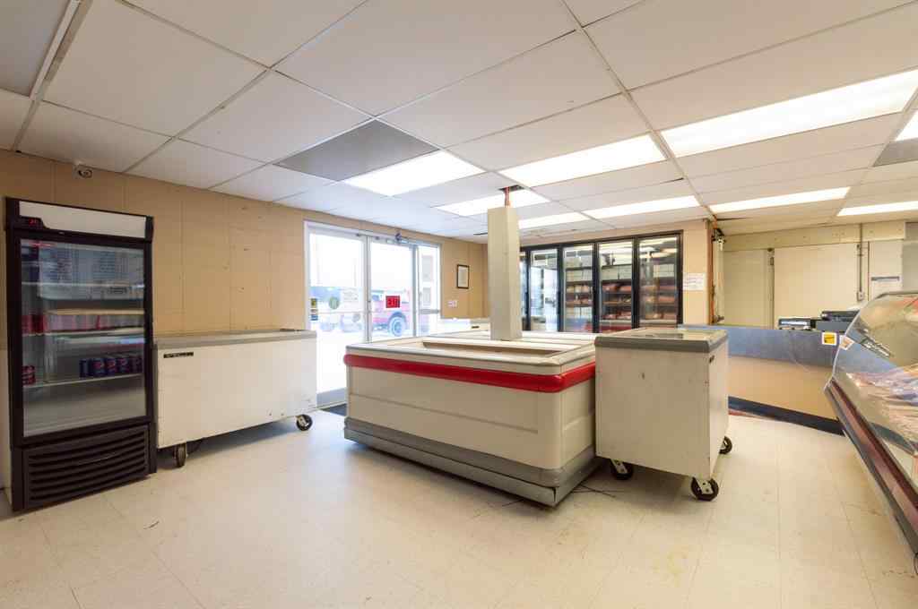 MLS® A2262156 - 4703 42 Street  in East Industrial Park Stettler, Commercial