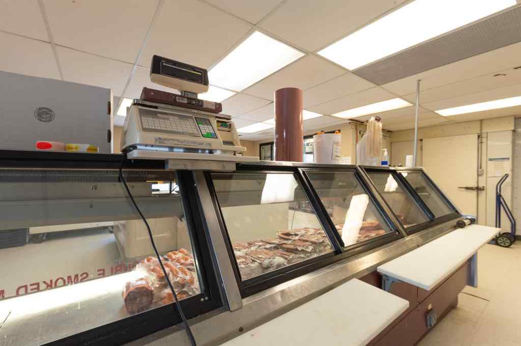 MLS® A2262156 - 4703 42 Street  in East Industrial Park Stettler, Commercial