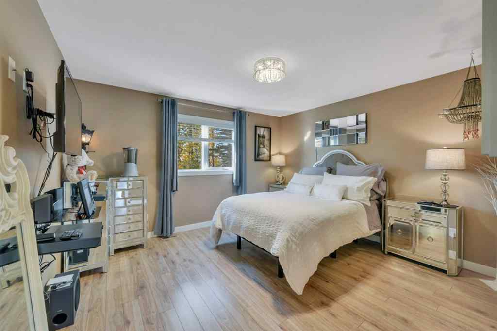 MLS® A2262157 - 232 Wiley Crescent  in Westlake Red Deer, Residential