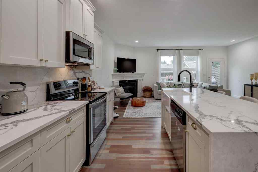 MLS® A2262158 - 7312 34 Avenue NW in Bowness Calgary, Residential