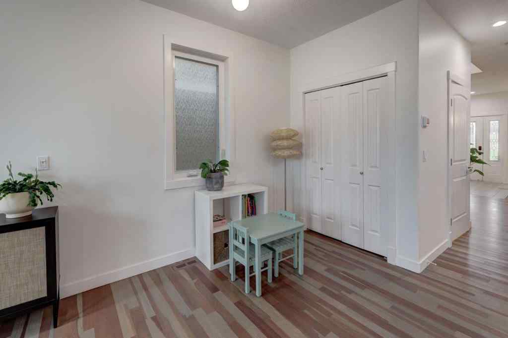 MLS® A2262158 - 7312 34 Avenue NW in Bowness Calgary, Residential