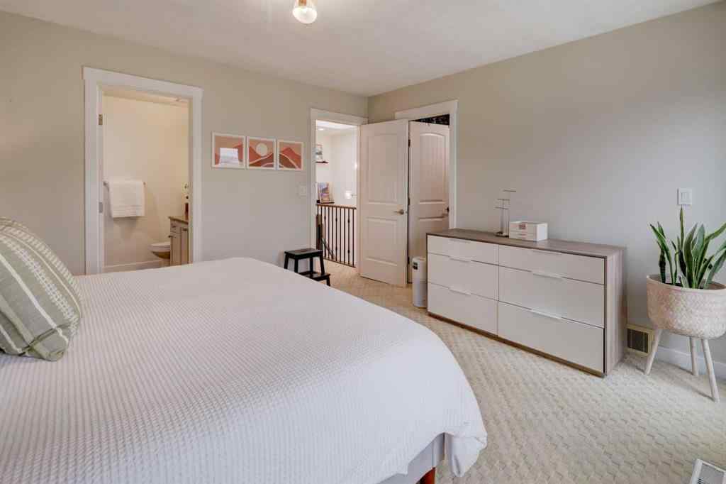 MLS® A2262158 - 7312 34 Avenue NW in Bowness Calgary, Residential