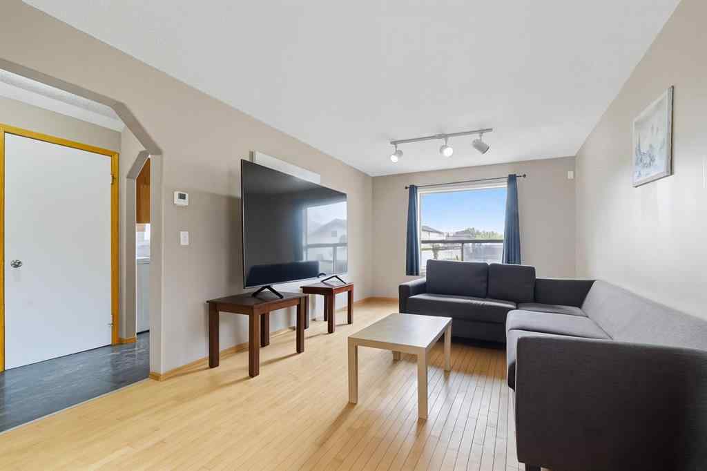 MLS® A2262161 - 141 Saratoga Close NE in Monterey Park Calgary, Residential