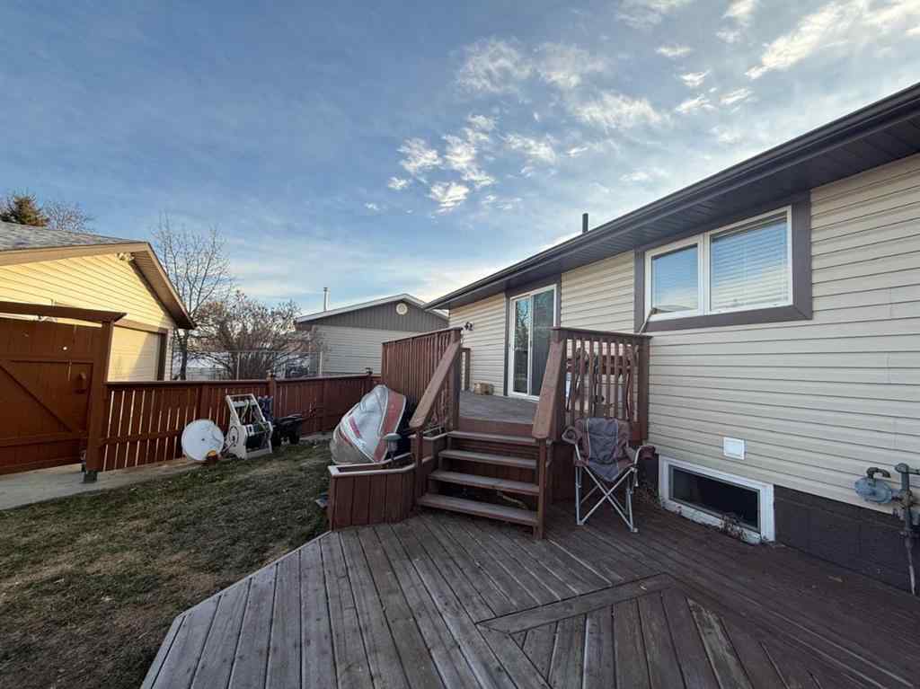 MLS® A2262164 - 144 Beaconwood Place  in Beacon Hill Fort McMurray, Residential