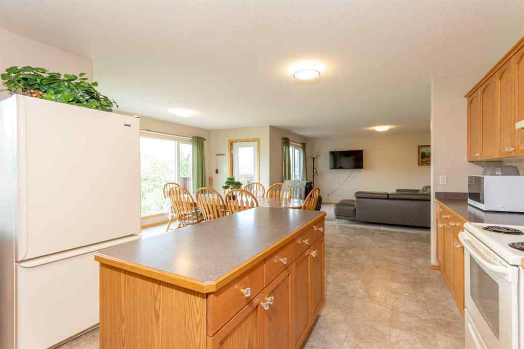 MLS® A2262168 - 29407 Township Rd 3-0   in NONE Twin Butte, Residential