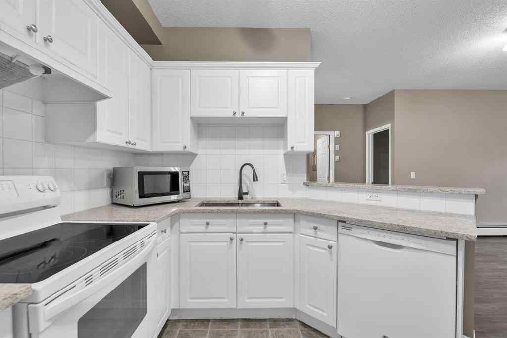 MLS® A2262171 - Unit #208 126 14 Avenue SW in Beltline Calgary, Residential