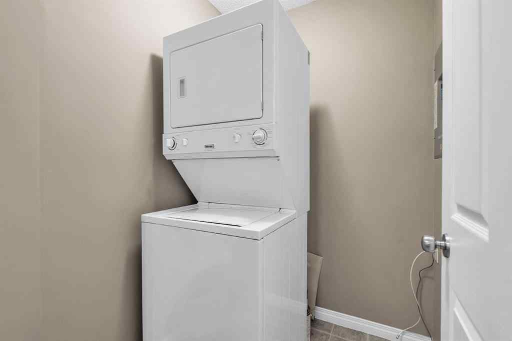 MLS® A2262171 - Unit #208 126 14 Avenue SW in Beltline Calgary, Residential