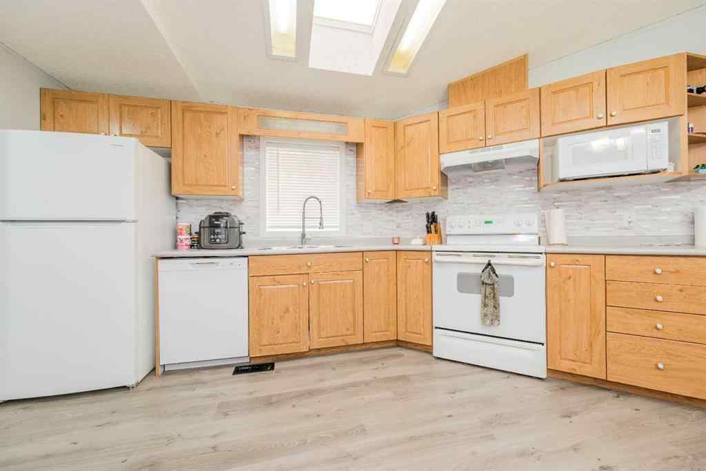 MLS® A2262178 - 9712 109 Avenue  in NONE Clairmont, Residential