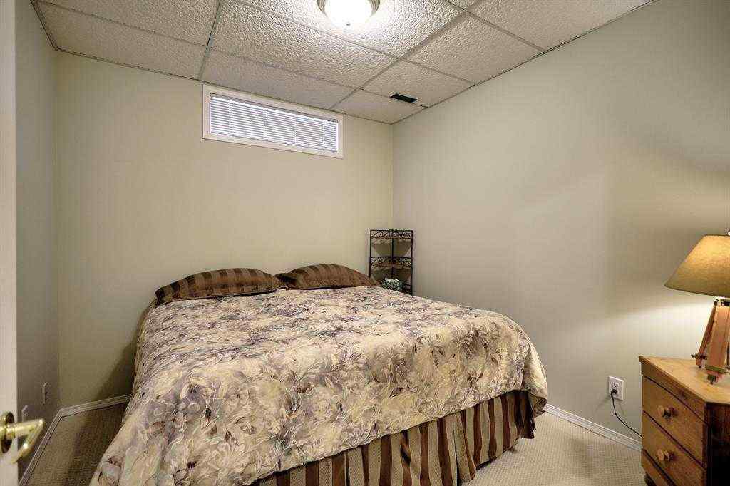 MLS® A2262179 - 82 Mt Gibraltar Heights SE in McKenzie Lake Calgary, Residential