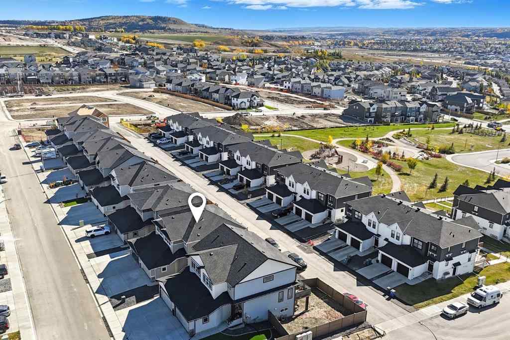 MLS® A2262181 - 220 Heritage Heights  in Heritage Hills Cochrane, Residential