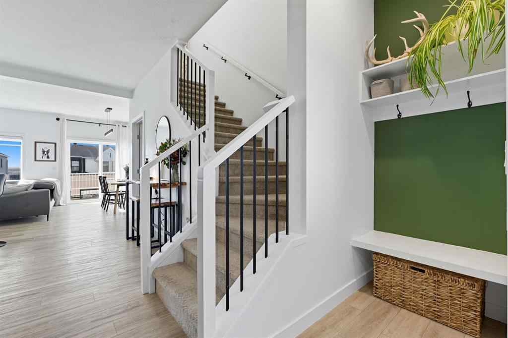 MLS® A2262181 - 220 Heritage Heights  in Heritage Hills Cochrane, Residential