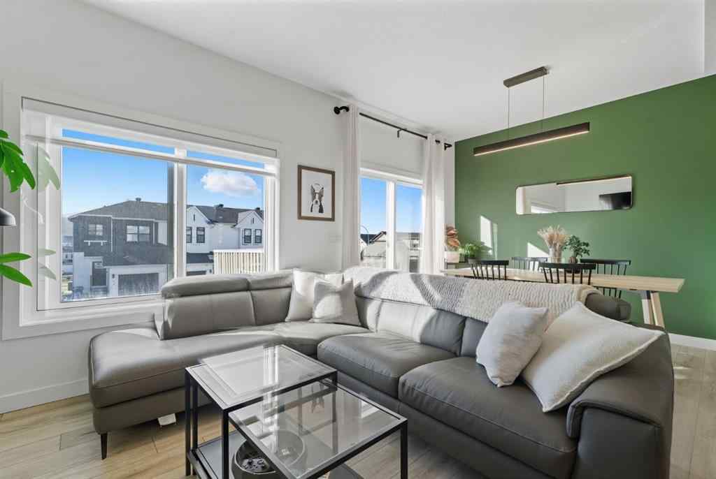 MLS® A2262181 - 220 Heritage Heights  in Heritage Hills Cochrane, Residential