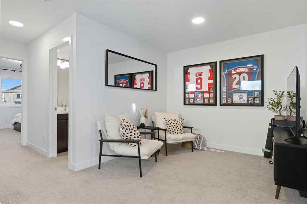 MLS® A2262181 - 220 Heritage Heights  in Heritage Hills Cochrane, Residential