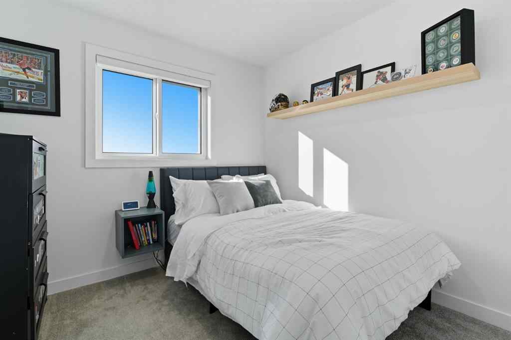 MLS® A2262181 - 220 Heritage Heights  in Heritage Hills Cochrane, Residential