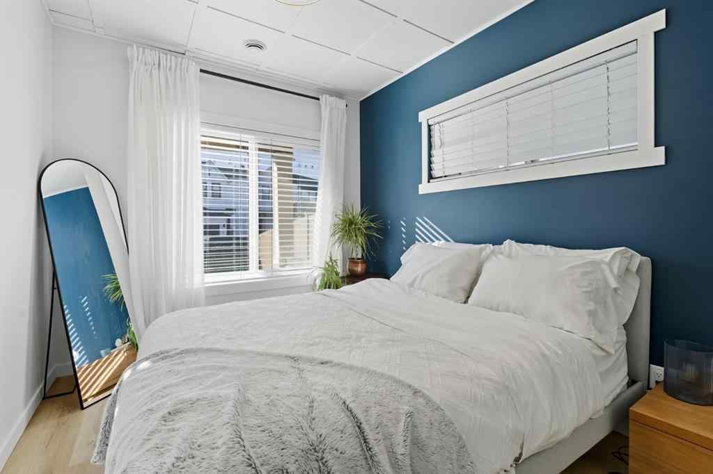 MLS® A2262181 - 220 Heritage Heights  in Heritage Hills Cochrane, Residential