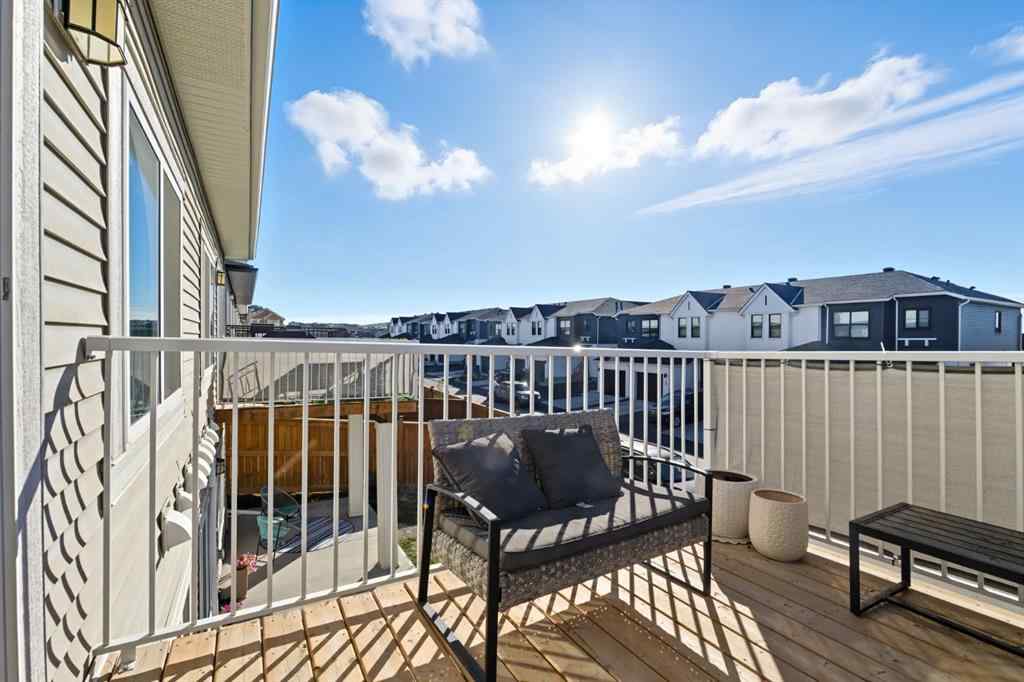 MLS® A2262181 - 220 Heritage Heights  in Heritage Hills Cochrane, Residential