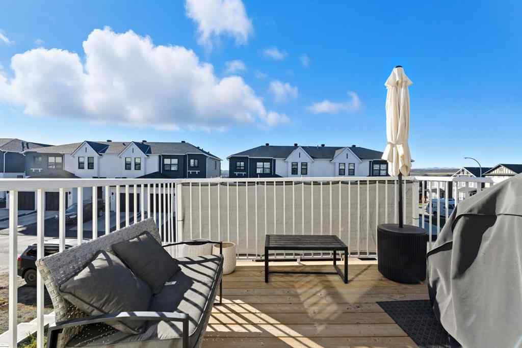 MLS® A2262181 - 220 Heritage Heights  in Heritage Hills Cochrane, Residential