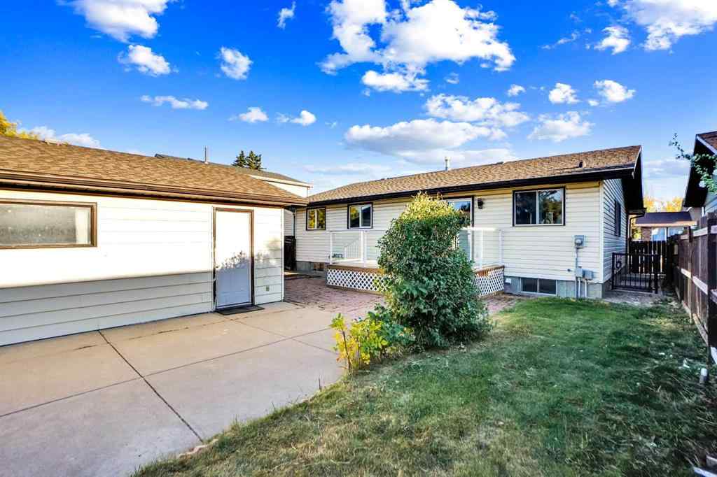 MLS® A2262182 - 20 Templemont Way NE in Temple Calgary, Residential