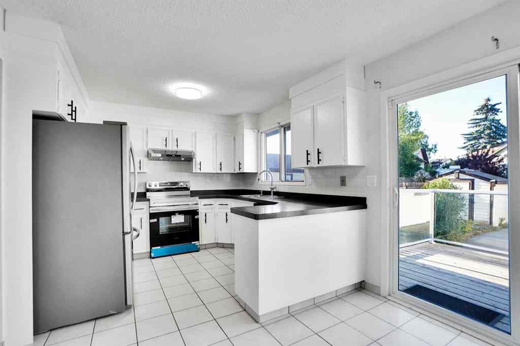 MLS® A2262182 - 20 Templemont Way NE in Temple Calgary, Residential