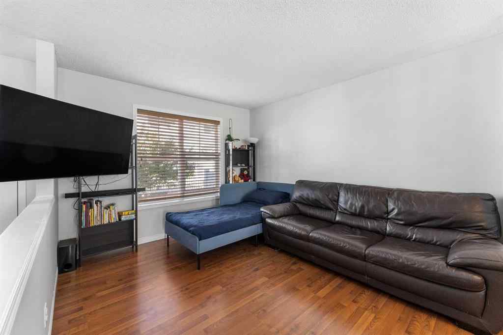 MLS® A2262183 - 3305 New Brighton Gardens SE in New Brighton Calgary, Residential