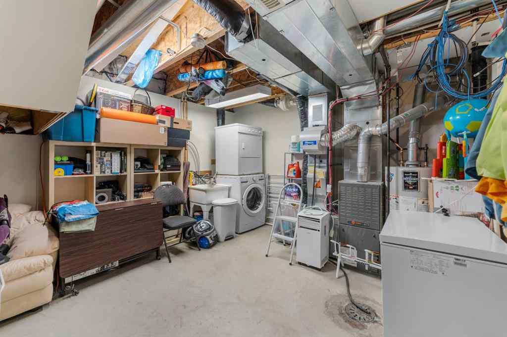 MLS® A2262183 - 3305 New Brighton Gardens SE in New Brighton Calgary, Residential