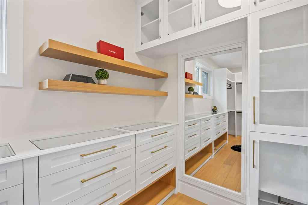 MLS® A2262185 - 12 Vardana Place NW in Varsity Calgary, Residential