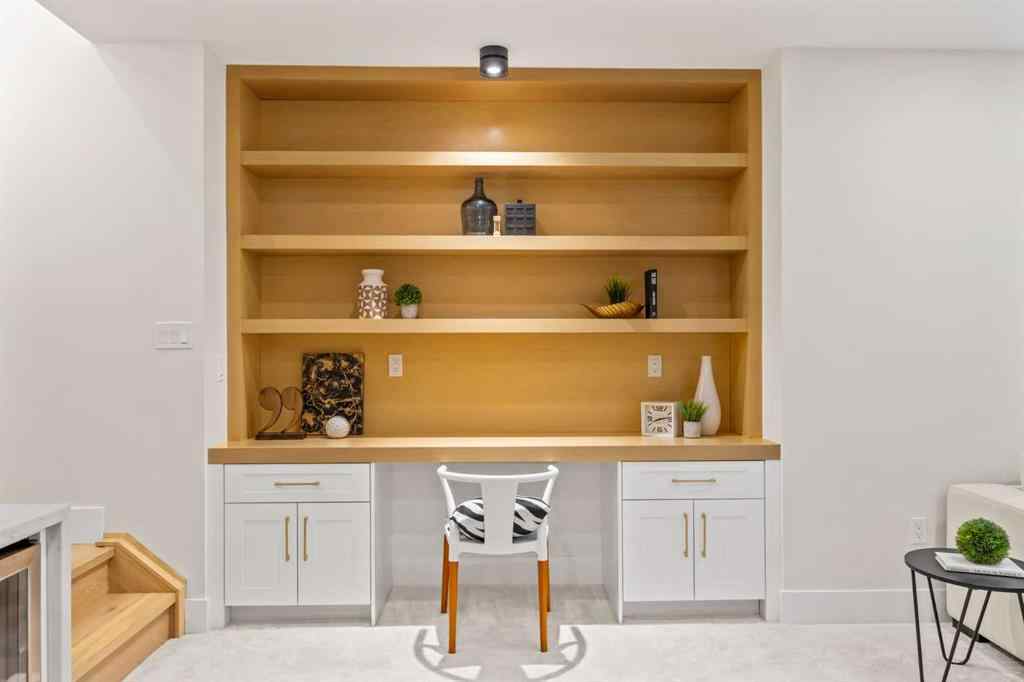 MLS® A2262185 - 12 Vardana Place NW in Varsity Calgary, Residential