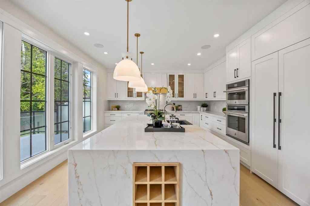 MLS® A2262185 - 12 Vardana Place NW in Varsity Calgary, Residential