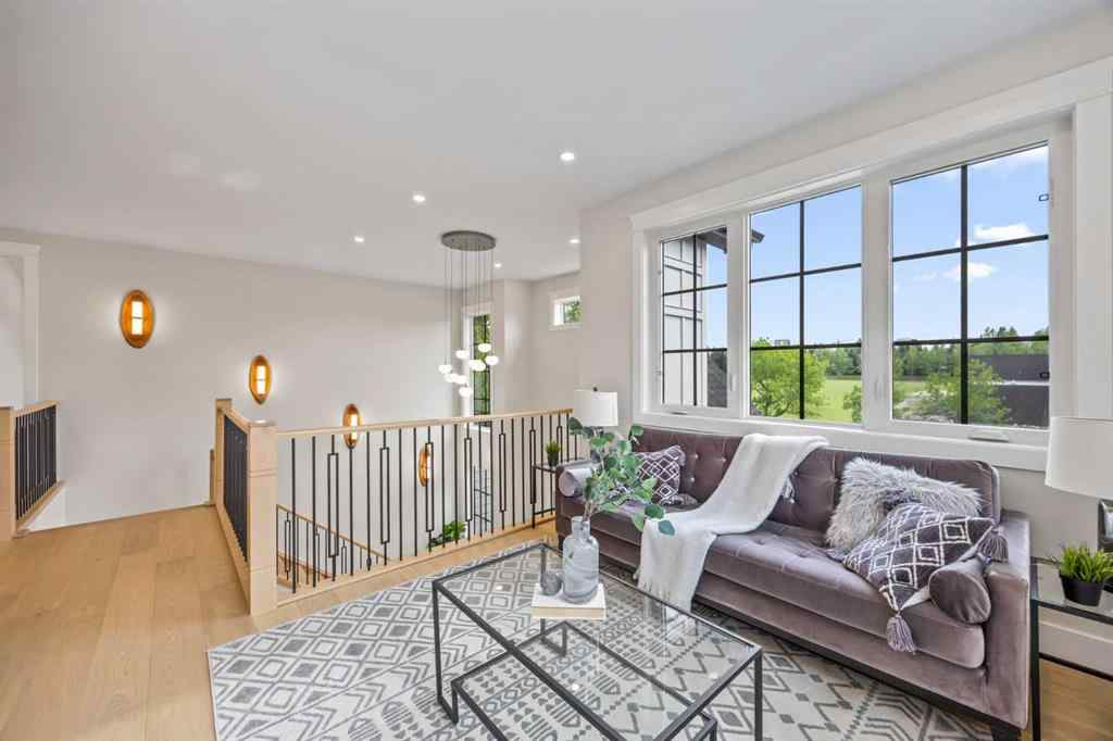 MLS® A2262185 - 12 Vardana Place NW in Varsity Calgary, Residential