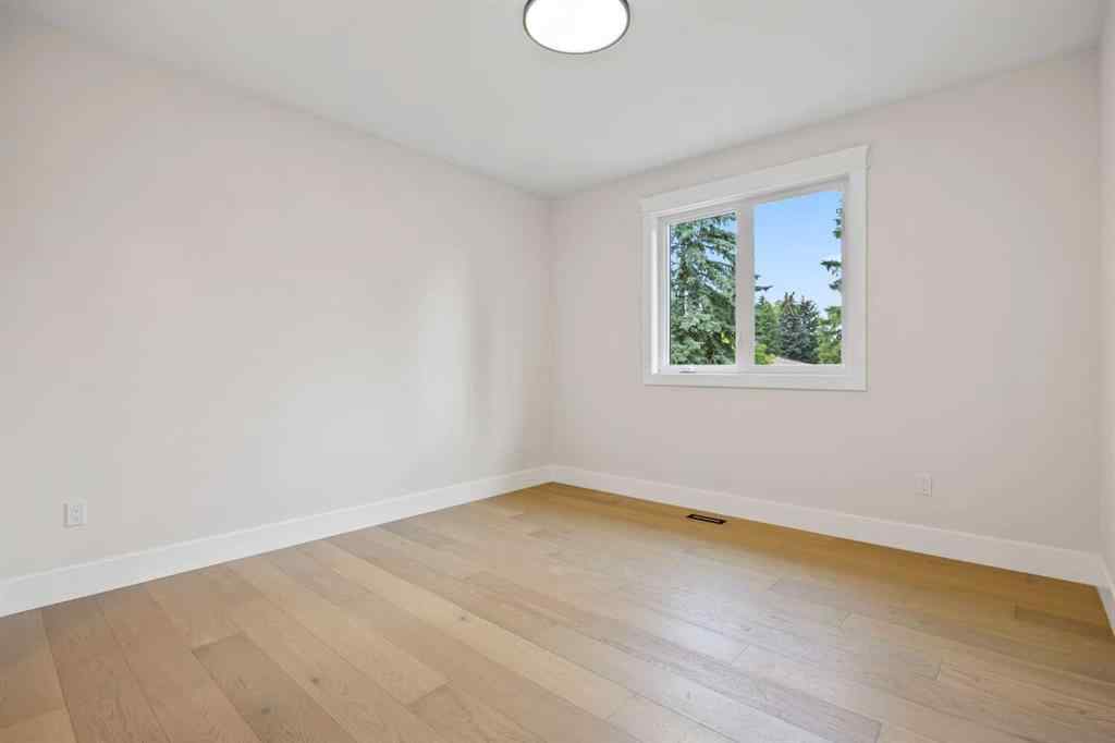 MLS® A2262185 - 12 Vardana Place NW in Varsity Calgary, Residential