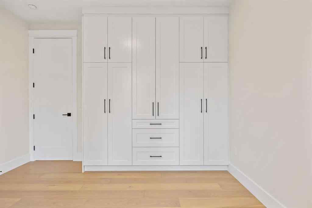 MLS® A2262185 - 12 Vardana Place NW in Varsity Calgary, Residential