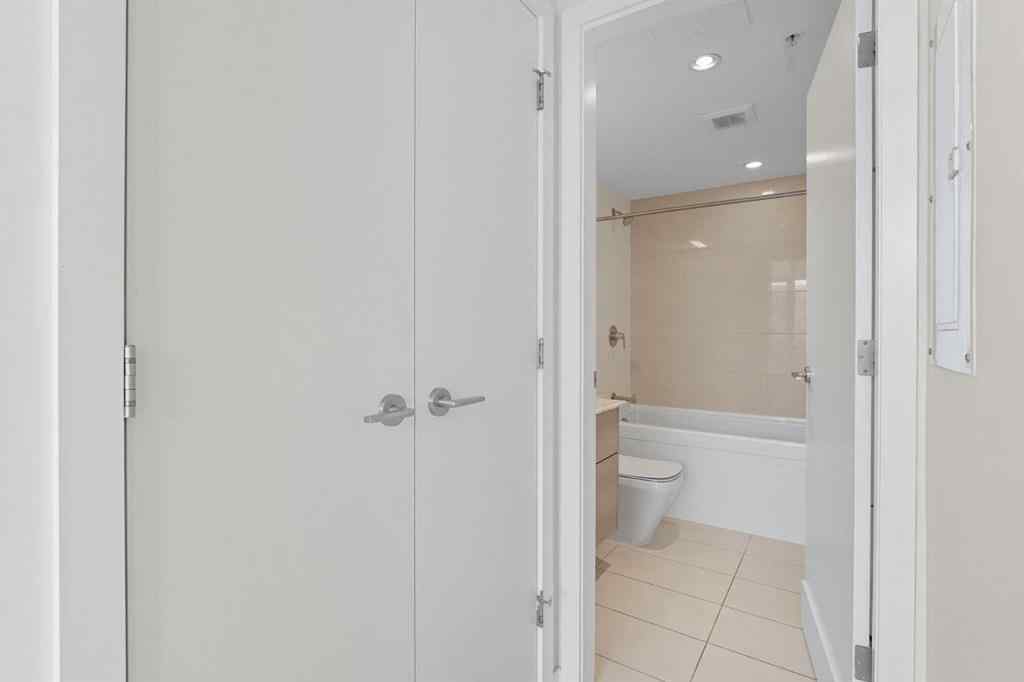 MLS® A2262186 - Unit #1007 108 Waterfront Court SW in Chinatown Calgary, Residential